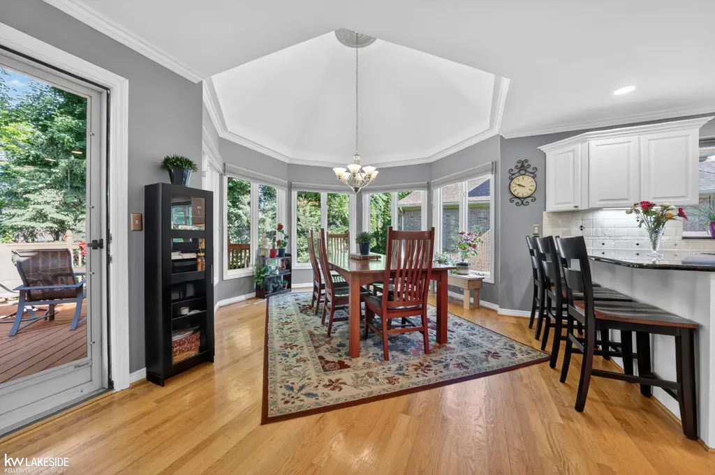 54213 Flamingo Drive Shelby Charter Township MI 48315