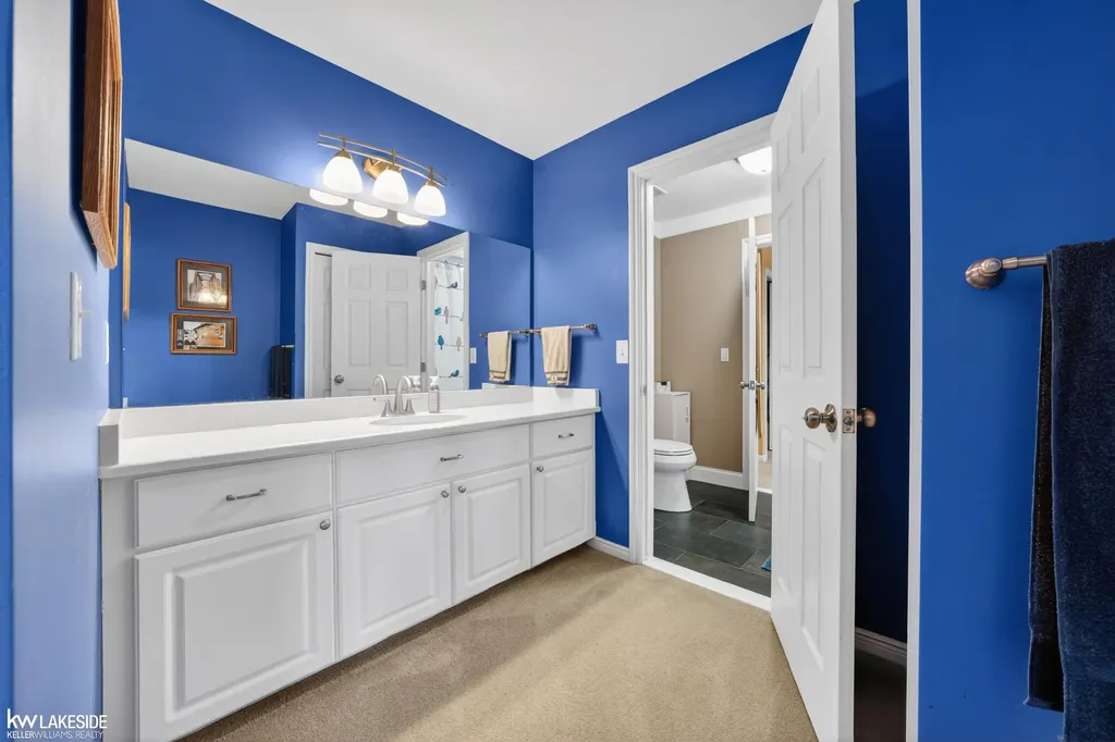 54213 Flamingo Drive Shelby Charter Township MI 48315