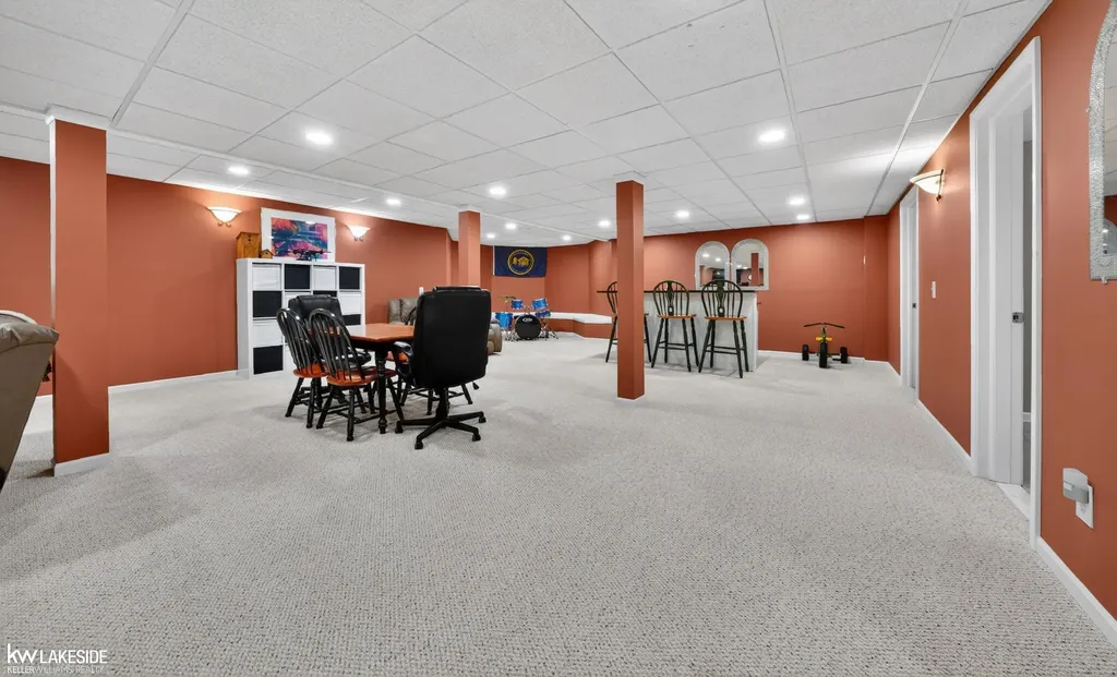 54213 Flamingo Drive Shelby Charter Township MI 48315