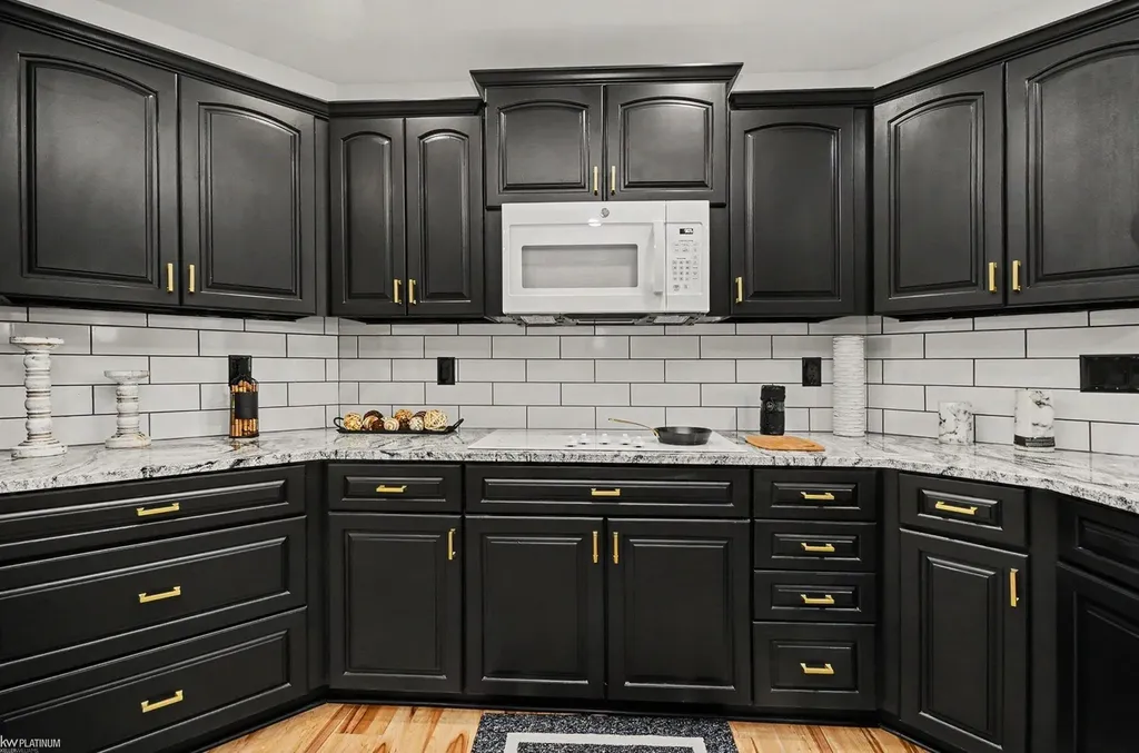 8367 Lindsey Road Casco Township MI 48064