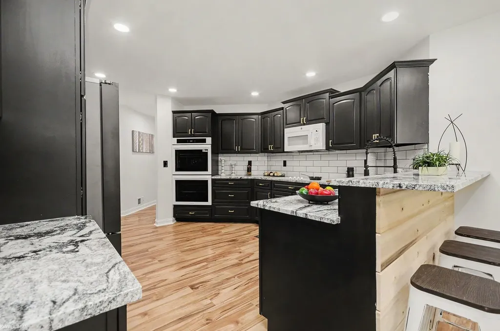 8367 Lindsey Road Casco Township MI 48064