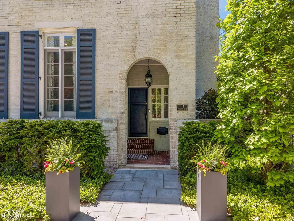 115 Lewiston Road Grosse Pointe Farms City MI 48236