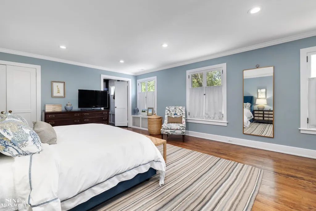115 Lewiston Road Grosse Pointe Farms City MI 48236