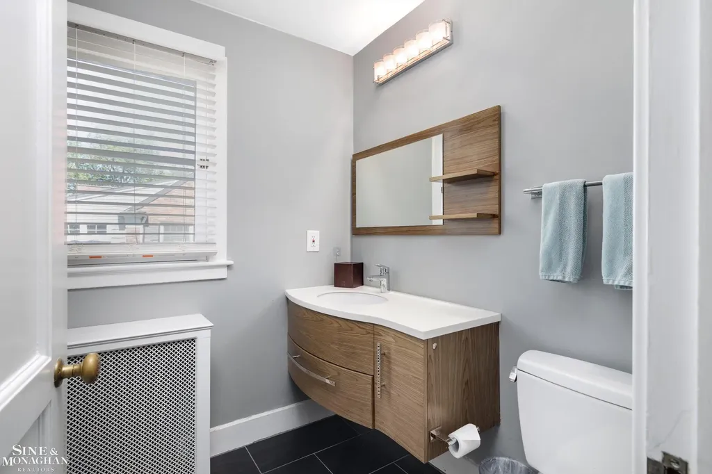 115 Lewiston Road Grosse Pointe Farms City MI 48236