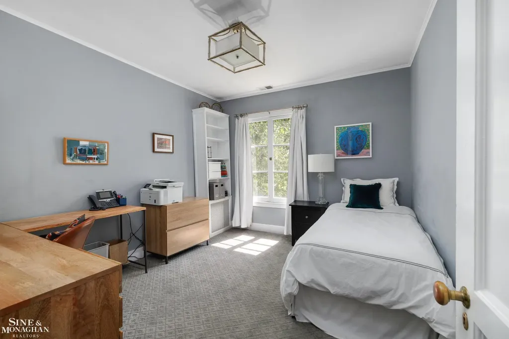 115 Lewiston Road Grosse Pointe Farms City MI 48236