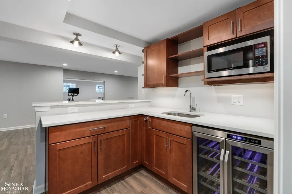 115 Lewiston Road Grosse Pointe Farms City MI 48236