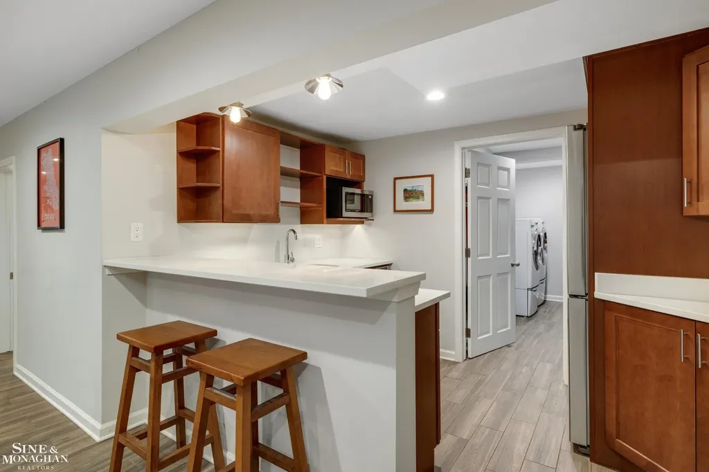 115 Lewiston Road Grosse Pointe Farms City MI 48236