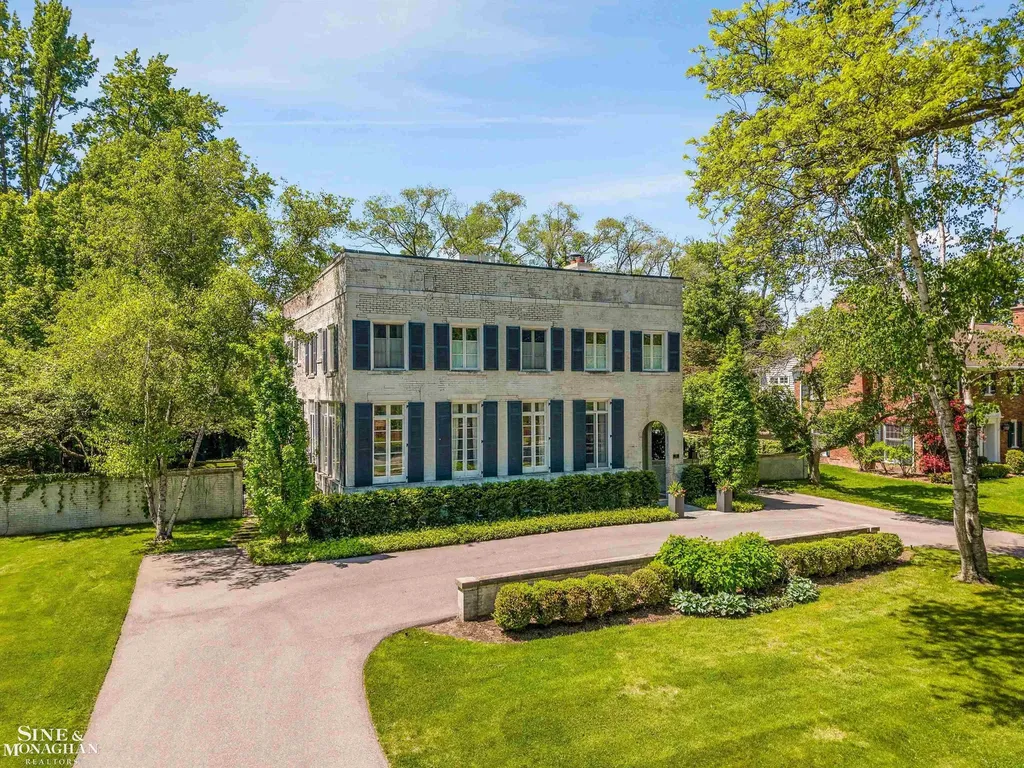 115 Lewiston Road Grosse Pointe Farms City MI 48236