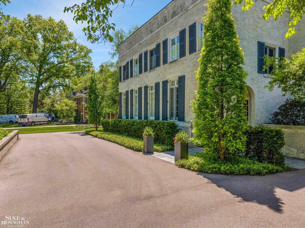 115 Lewiston Road Grosse Pointe Farms City MI 48236