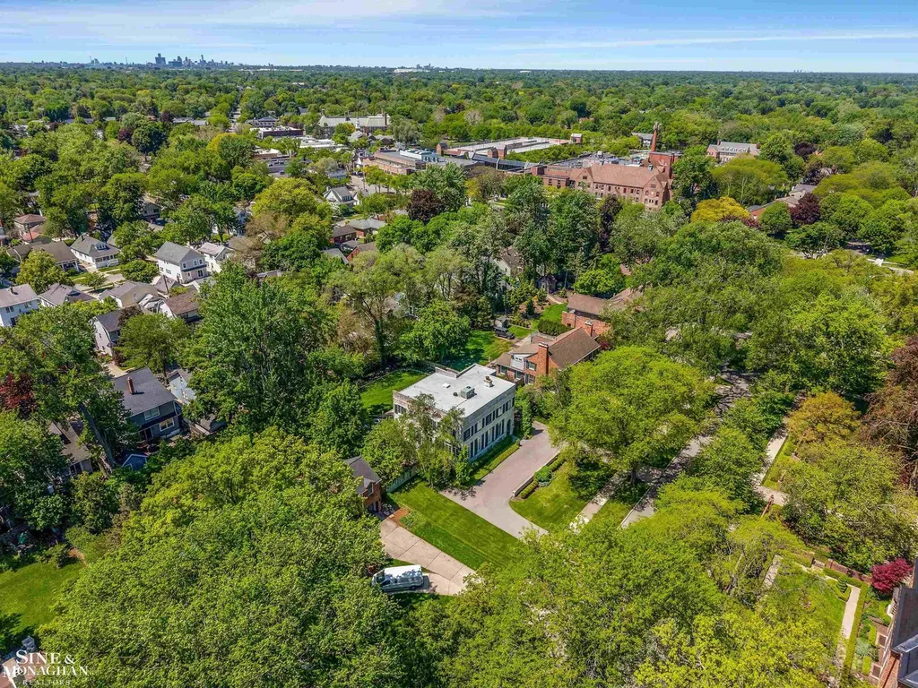 115 Lewiston Road Grosse Pointe Farms City MI 48236