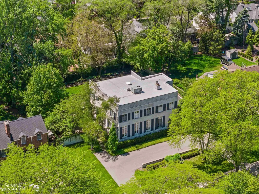 115 Lewiston Road Grosse Pointe Farms City MI 48236