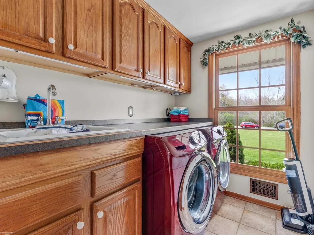 202 Donna Mae Drive Leonard Village MI 48367