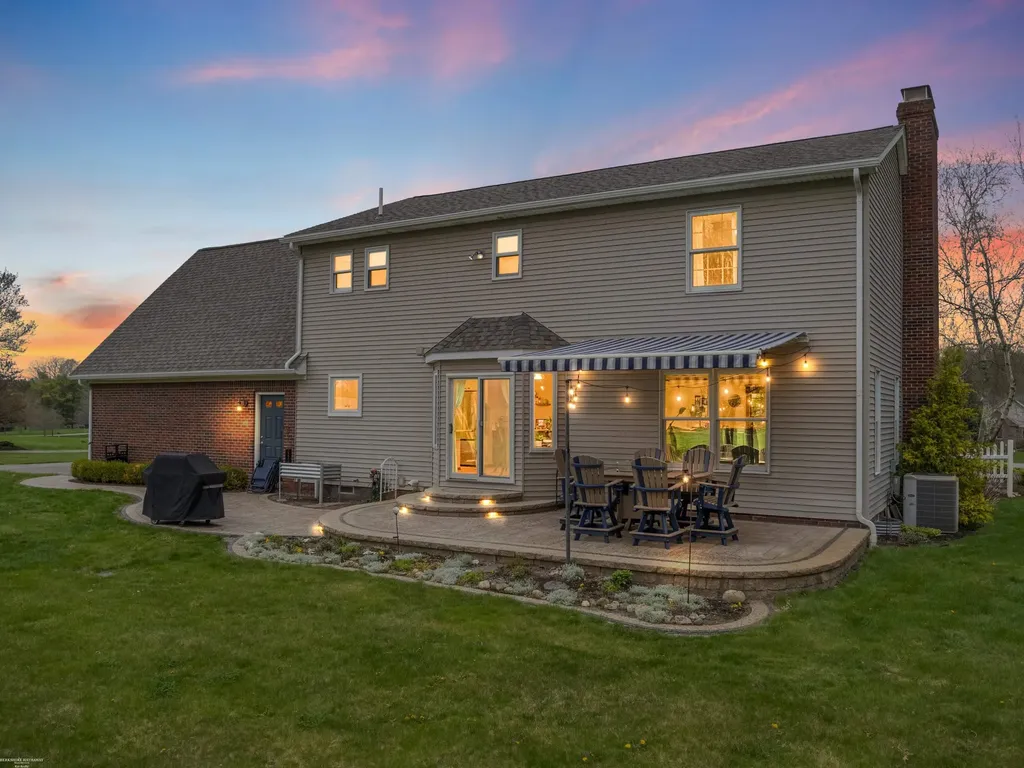 202 Donna Mae Drive Leonard Village MI 48367