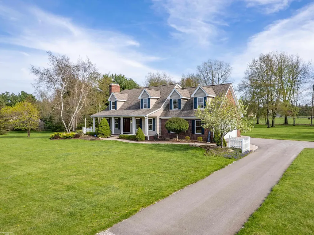 202 Donna Mae Drive Leonard Village MI 48367
