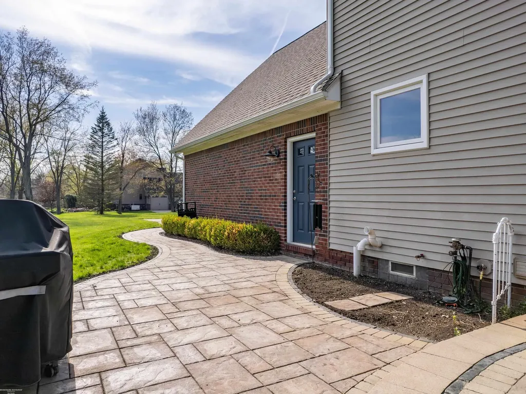202 Donna Mae Drive Leonard Village MI 48367