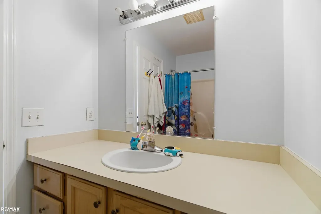 1288 Jay Street Waterford Charter Township MI 48327