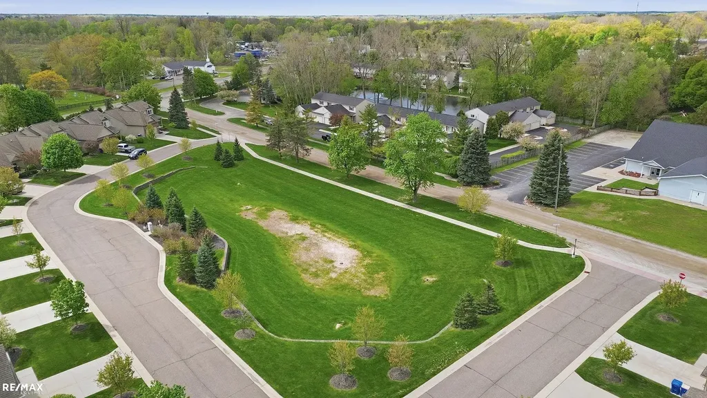 1288 Jay Street Waterford Charter Township MI 48327