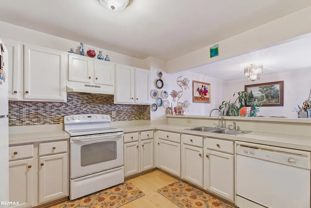 1288 Jay Street Waterford Charter Township MI 48327