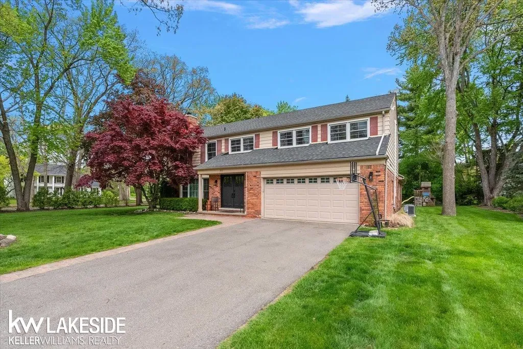 911 Lamppost Lane Bloomfield Hills City MI 48304
