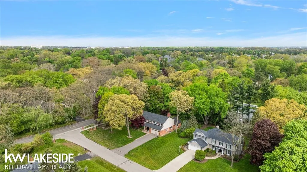 911 Lamppost Lane Bloomfield Hills City MI 48304