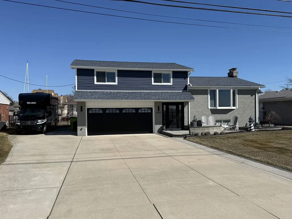 39228 Venetian Drive Harrison Charter Township MI 48045