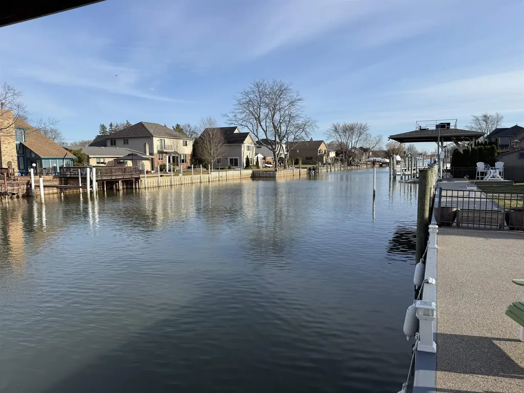 39228 Venetian Drive Harrison Charter Township MI 48045