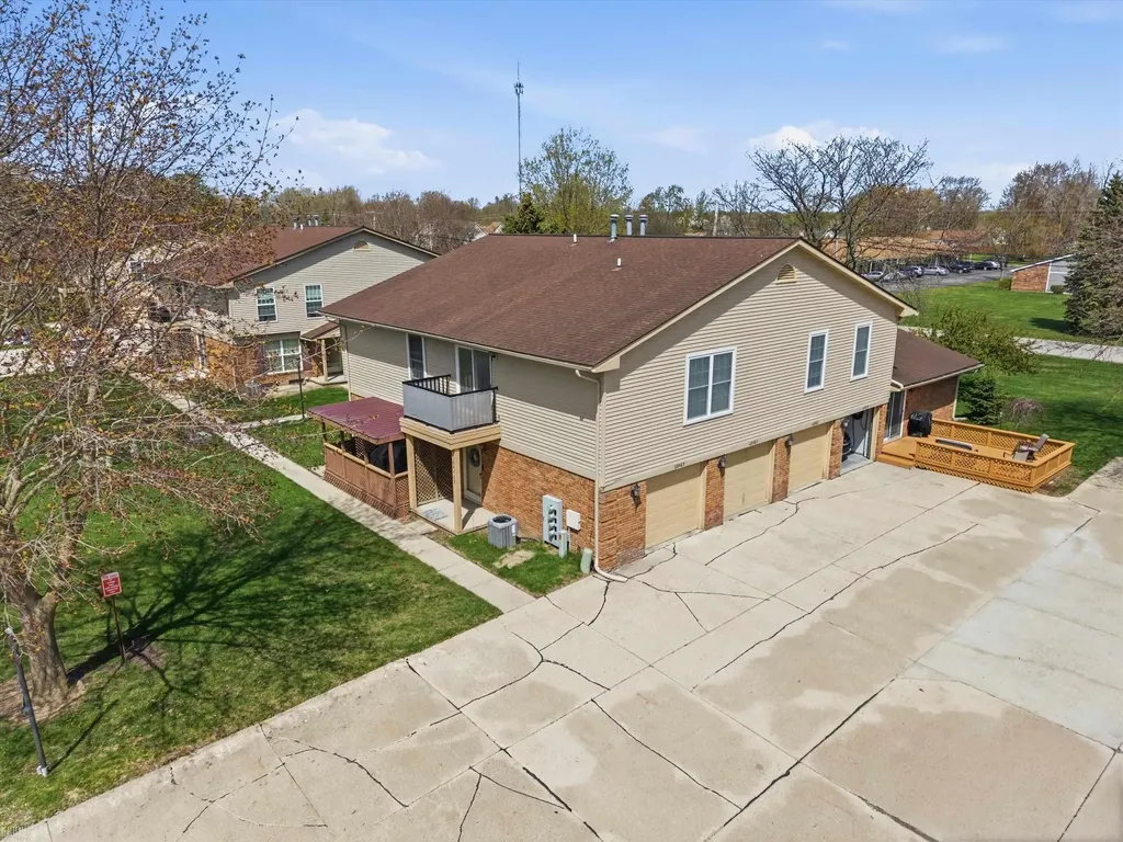 68463 Rosewood Lane Richmond City MI 48062