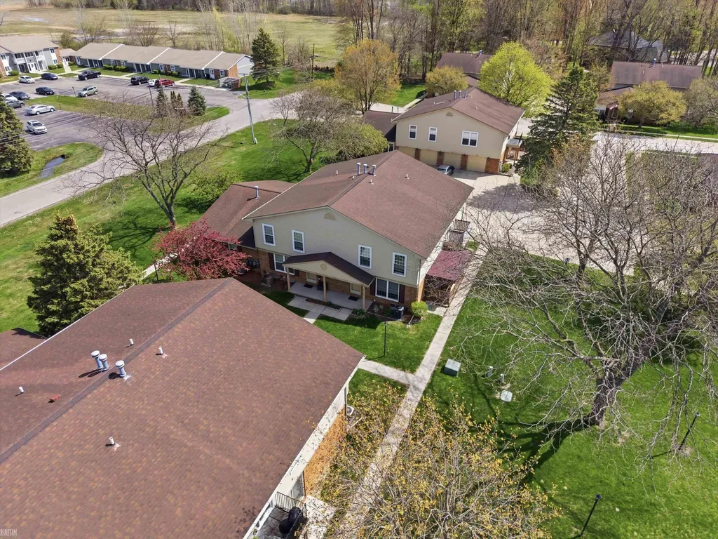 68463 Rosewood Lane Richmond City MI 48062