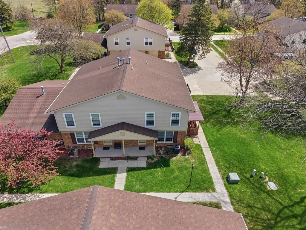 68463 Rosewood Lane Richmond City MI 48062