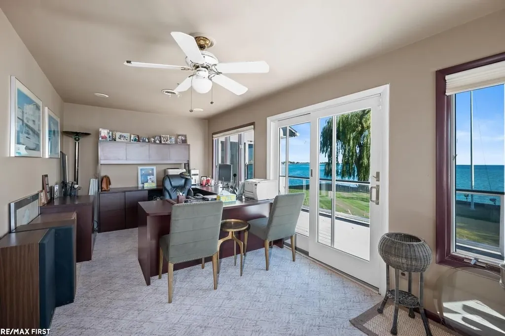 27927 Ponchartrain Street Harrison Charter Township MI 48045