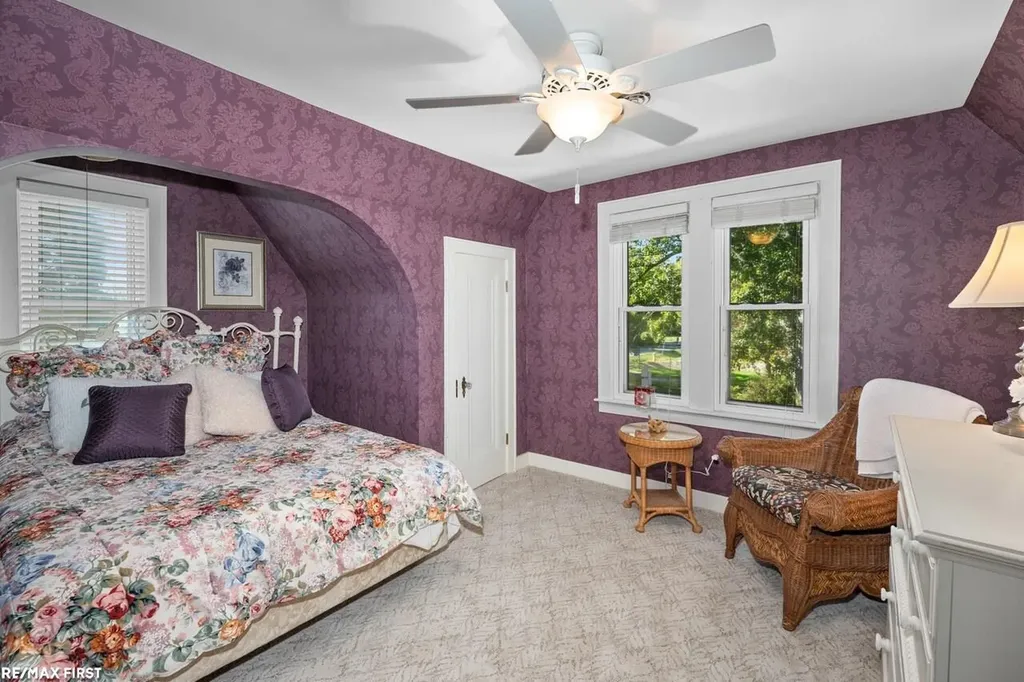 27927 Ponchartrain Street Harrison Charter Township MI 48045