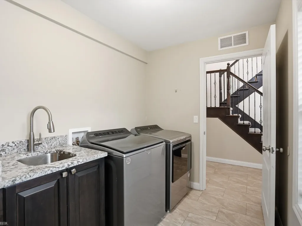 14967 Stoney Brook Drive Shelby Charter Township MI 48315