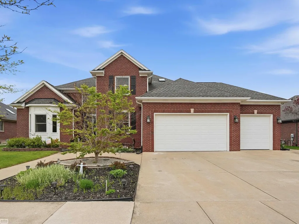 36531 N Pointe Drive New Baltimore City MI 48047