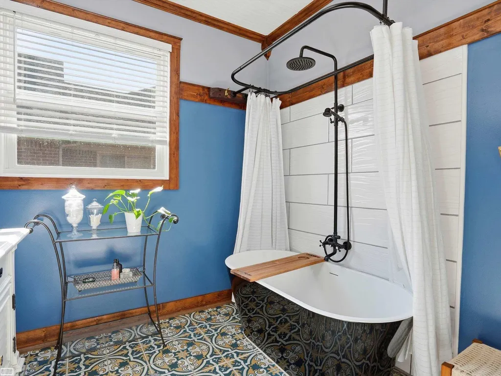 36531 N Pointe Drive New Baltimore City MI 48047