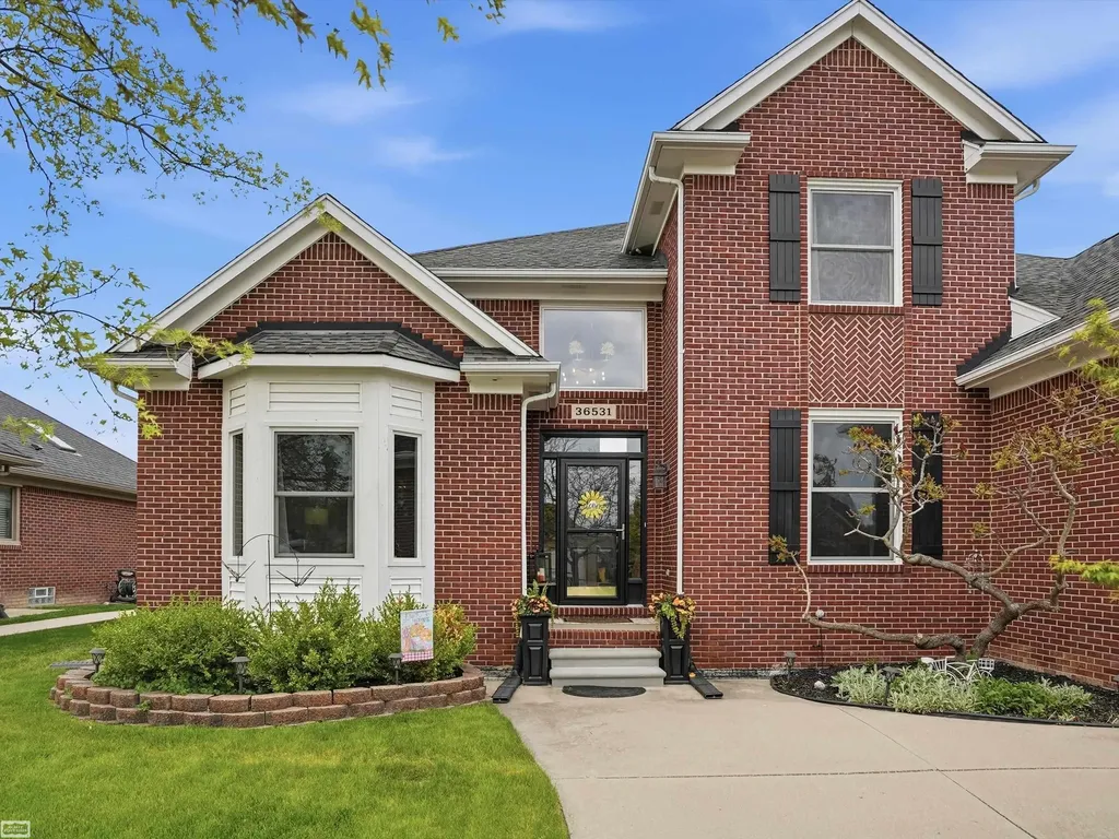 36531 N Pointe Drive New Baltimore City MI 48047