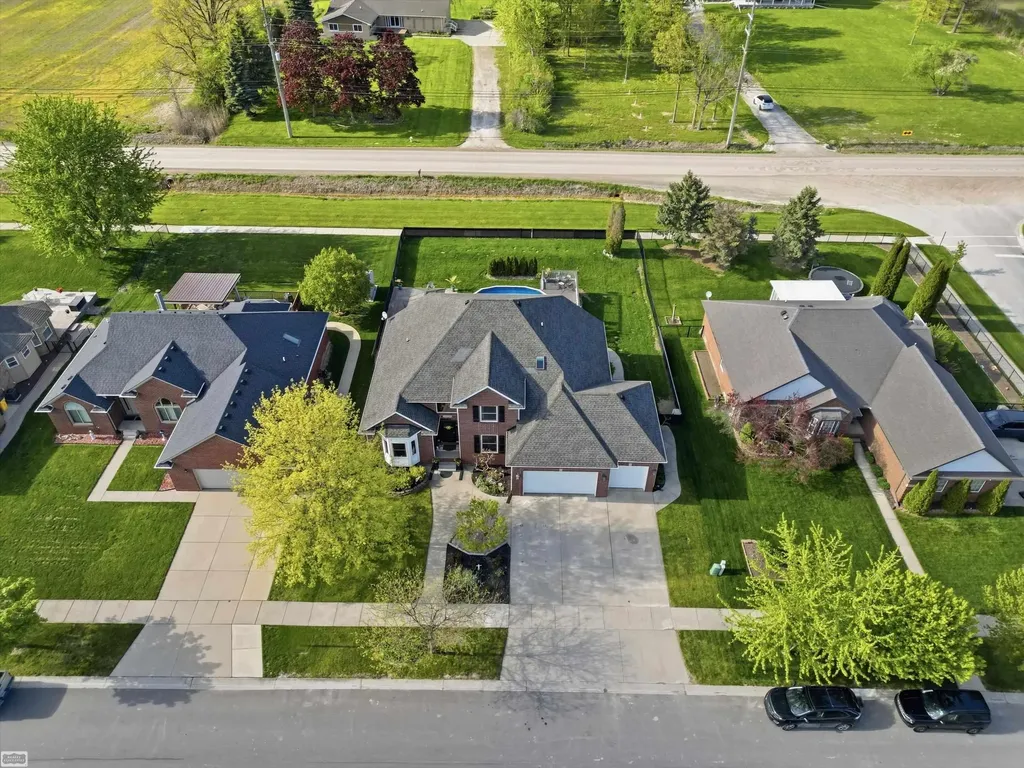 36531 N Pointe Drive New Baltimore City MI 48047