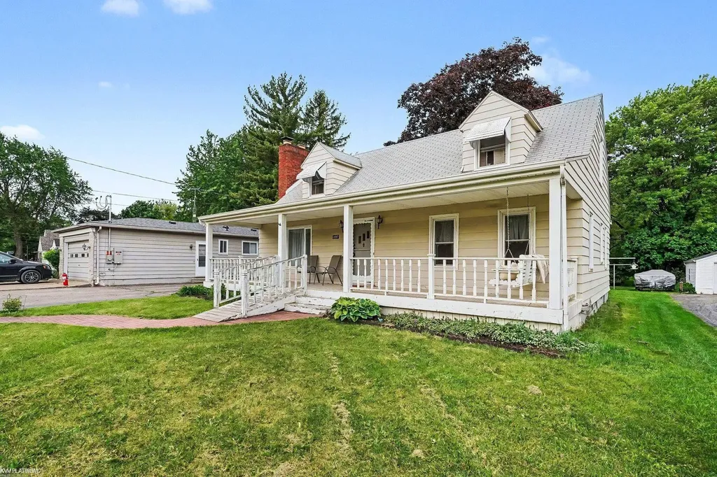 2297 Covert Road Burton City MI 48509
