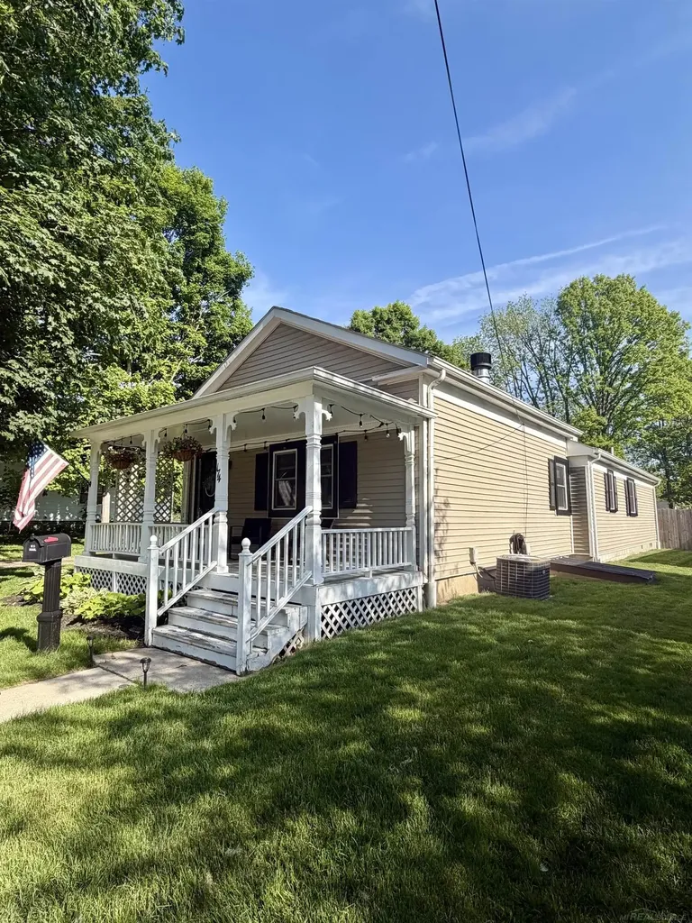 174 Benjamin Street Romeo Village MI 48065