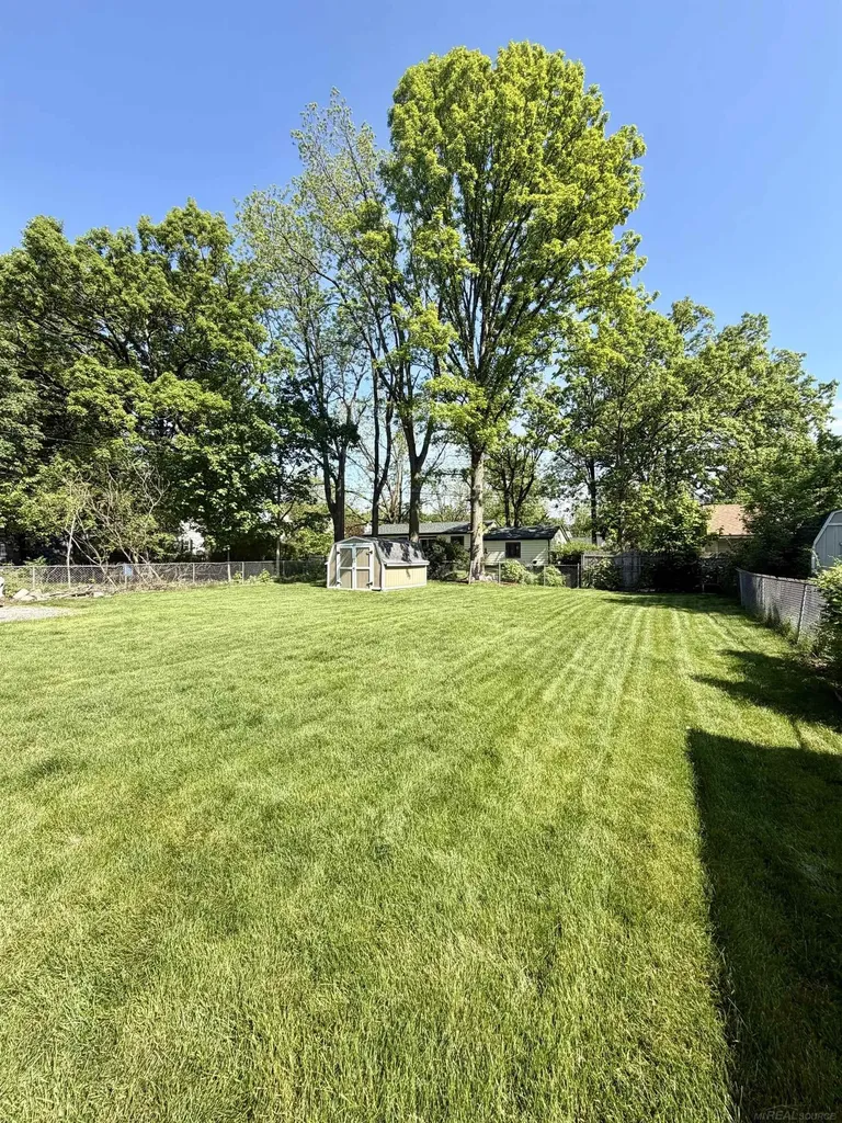 174 Benjamin Street Romeo Village MI 48065