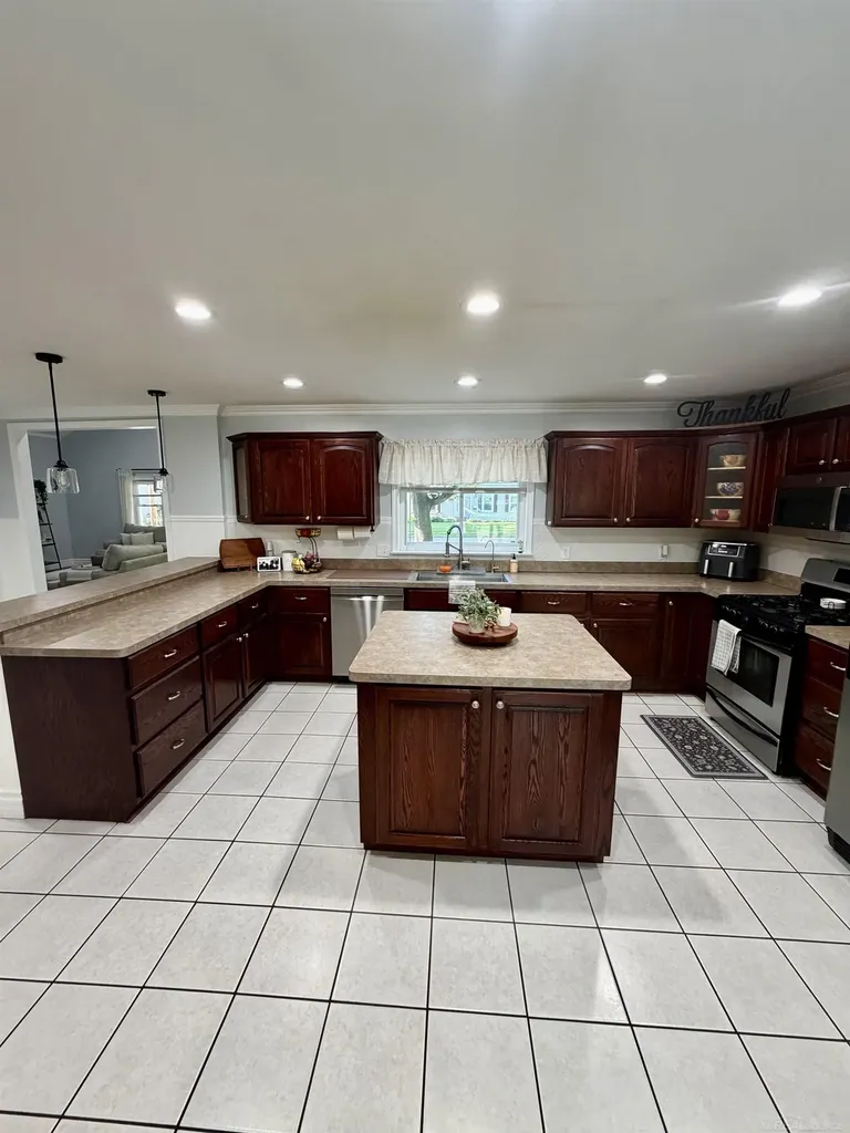 174 Benjamin Street Romeo Village MI 48065