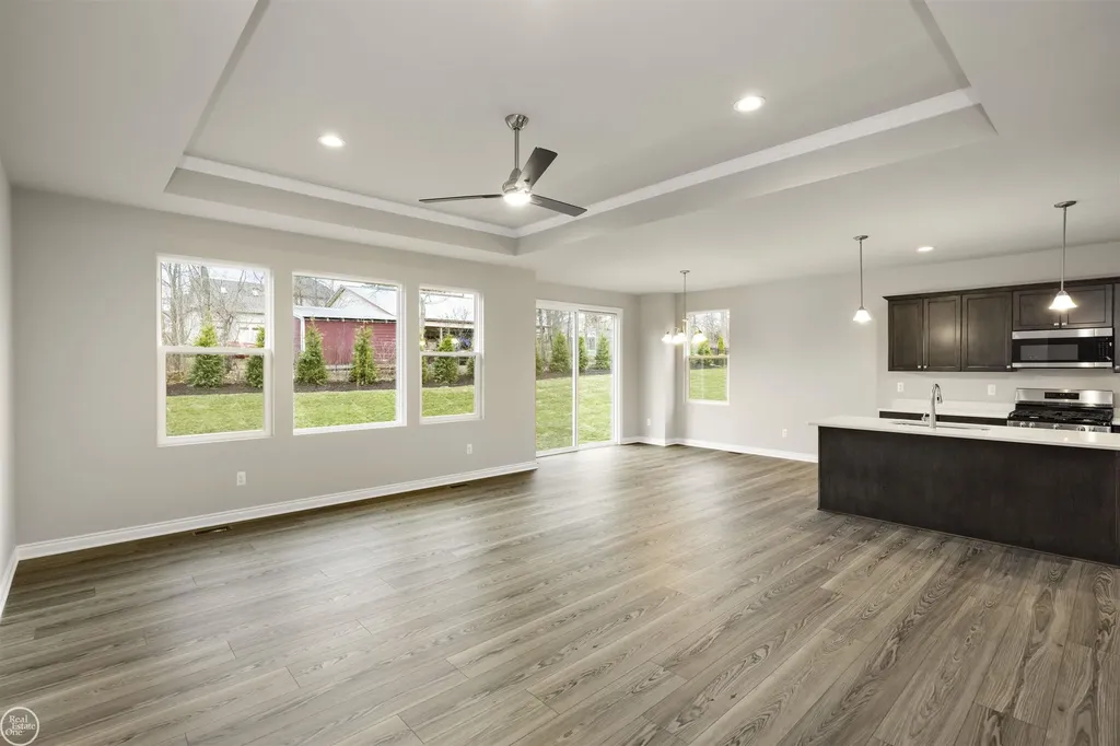 1134 Julian Court Waterford Charter Township MI 48327