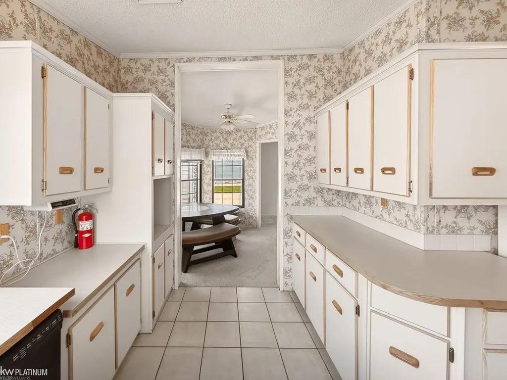 20738 Gaslight Drive Clinton Charter Township MI 48036