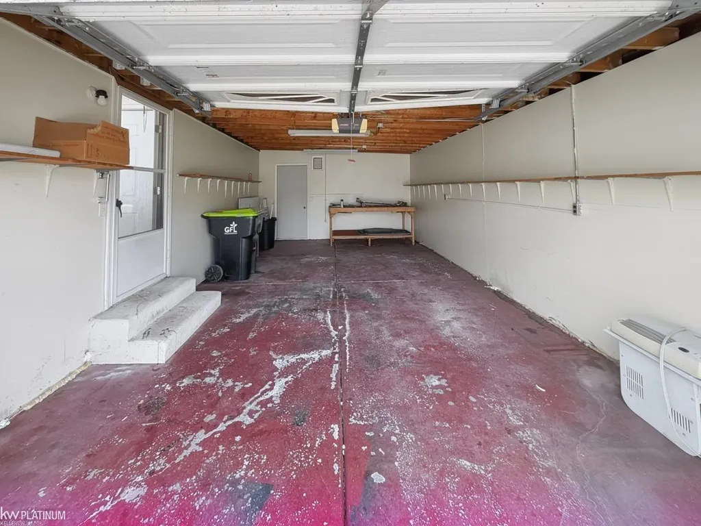 20738 Gaslight Drive Clinton Charter Township MI 48036