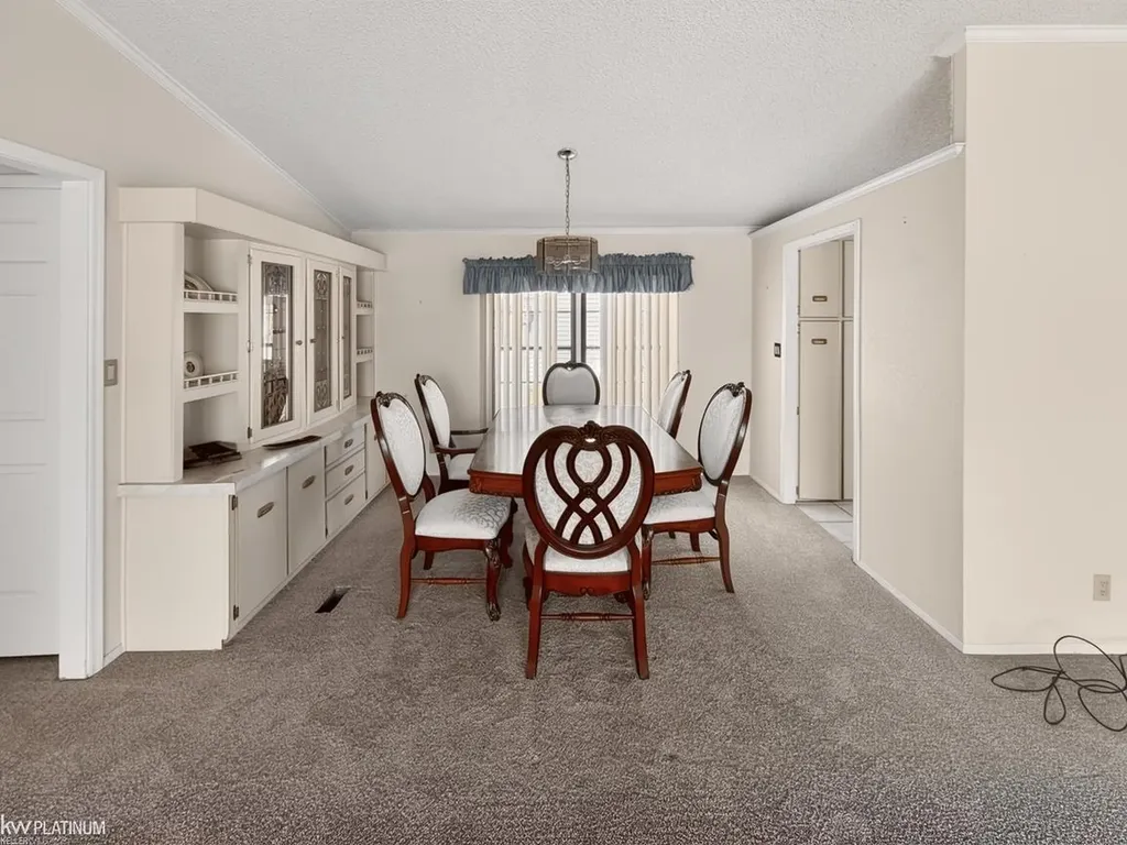 20738 Gaslight Drive Clinton Charter Township MI 48036