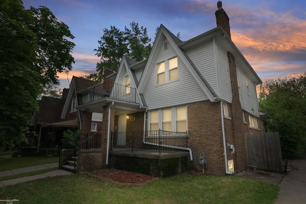 14561 Saint Marys Street Detroit City MI 48227