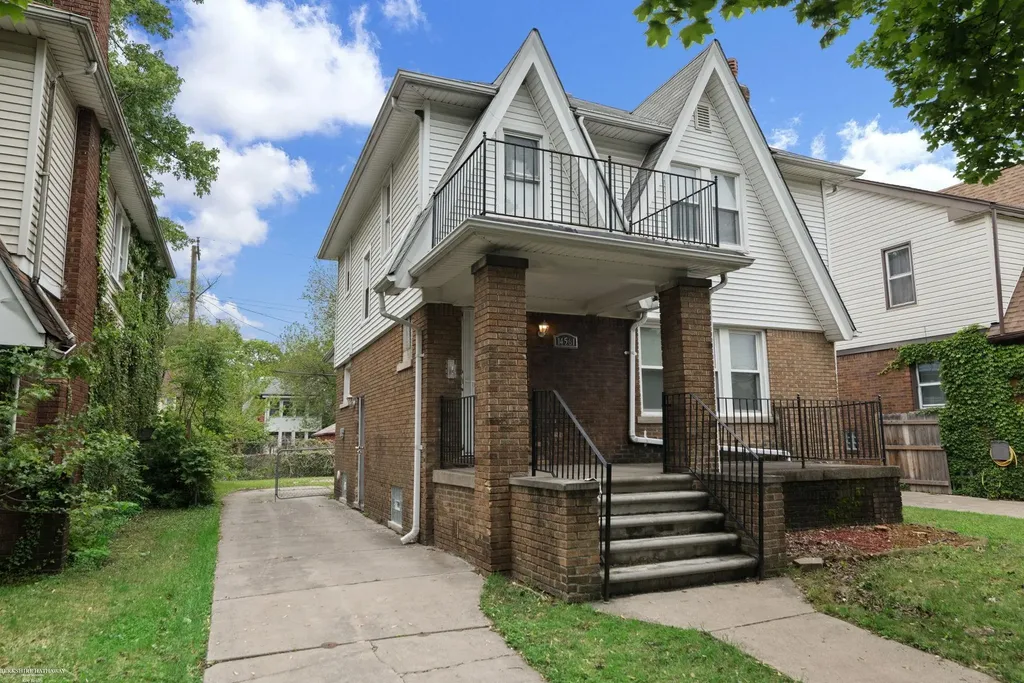 14561 Saint Marys Street Detroit City MI 48227