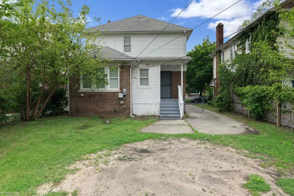 14561 Saint Marys Street Detroit City MI 48227