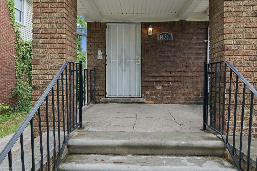 14561 Saint Marys Street Detroit City MI 48227