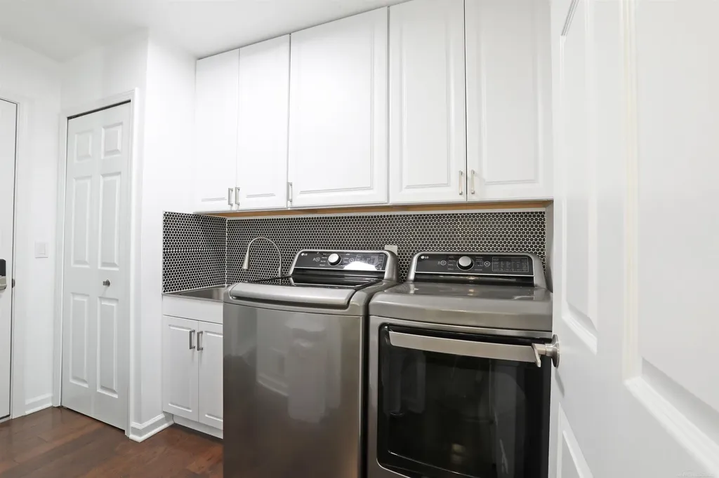 2190 London Bridge Drive Rochester Hills City MI 48307