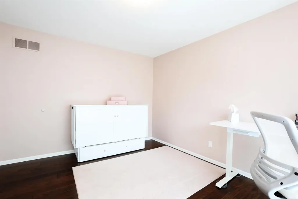 2190 London Bridge Drive Rochester Hills City MI 48307
